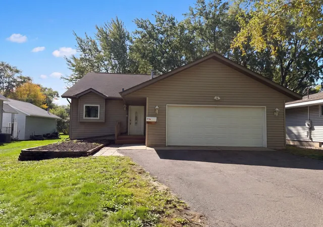 Photo 1 of Single family home for sale at 905 4th Avenue N, Sauk Rapids, MN 56379 | MLS# 7161851 | Listing updated on 2026-10-23