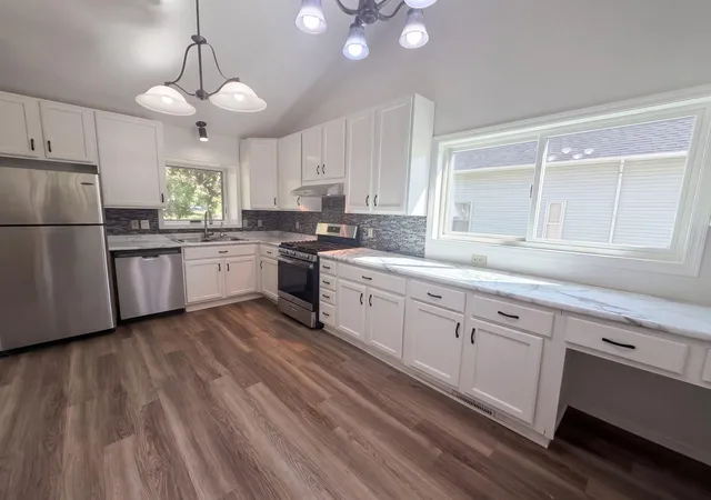 Photo 3 of Single family home for sale at 905 4th Avenue N, Sauk Rapids, MN 56379 | MLS# 7161851 | Listing updated on 2026-10-23