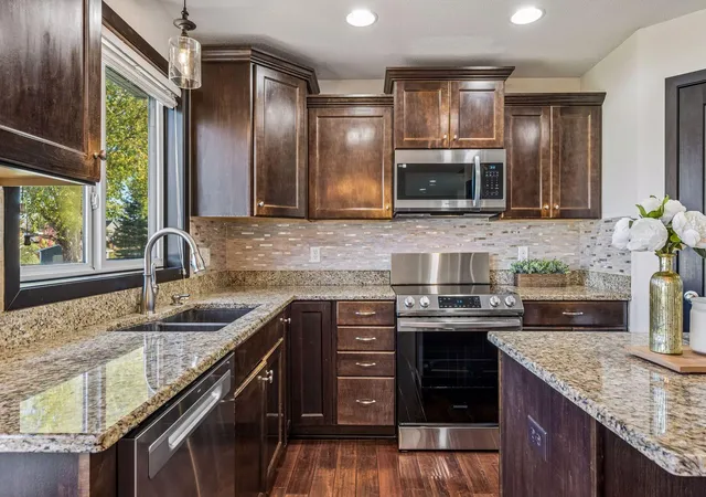 Photo 3 of Single family home for sale at 4998 Kama Ln NE, Albertville, MN 55301 | MLS# 7161870 | Listing updated on 2026-10-22
