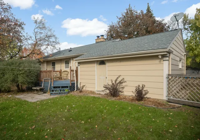Photo 3 of Single family home for sale at 616 Rice Crk Ter Ne, Minneapolis, MN 55432 | MLS# 7161875 | Listing updated on 2026-10-23