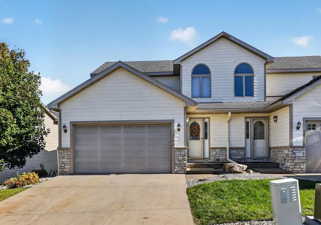 Single family home for sale at 2544 Superior Ln NW, Rochester, MN 55901 | MLS# 7161879