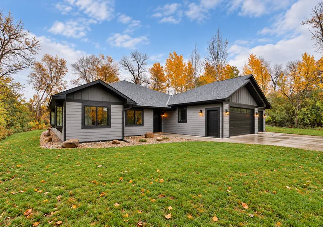 Photo 2 of Single family home for sale at 16 Deblock Ln, Crosby, MN 56441 | MLS# 7161892 | Listing updated on 2026-10-23
