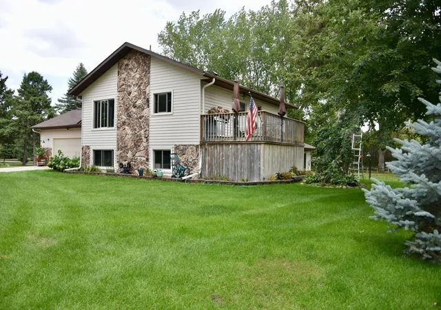Photo 3 of Single family home for sale at 6992 43rd Avenue SE, Saint Cloud, MN 56304 | MLS# 7161898 | Listing updated on 2026-10-26
