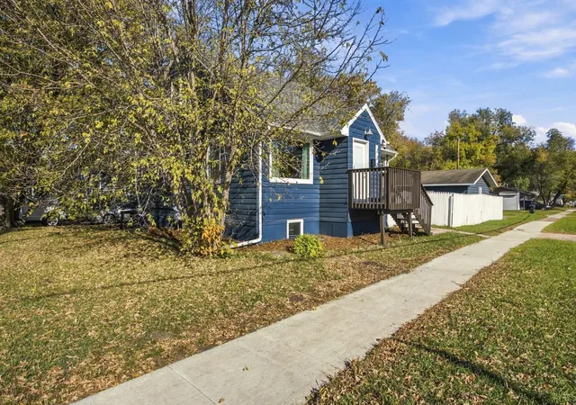 Photo 2 of Single family home for sale at 222 22nd Street S, Fargo, ND 58103 | MLS# 7161905 | Listing updated on 2026-10-28