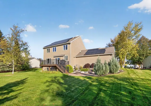 Photo 2 of Single family home for sale at 8690 W 176th Street, Lakeville, MN 55044 | MLS# 7161934 | Listing updated on 2026-10-22