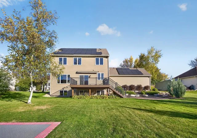 Photo 3 of Single family home for sale at 8690 W 176th Street, Lakeville, MN 55044 | MLS# 7161934 | Listing updated on 2026-10-22