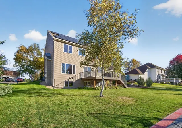 Photo 4 of Single family home for sale at 8690 W 176th Street, Lakeville, MN 55044 | MLS# 7161934 | Listing updated on 2026-10-22