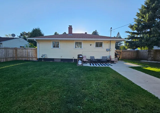 Photo 3 of Single family home for sale at 210 S 2nd Street W, Aurora, MN 55705 | MLS# 7161953 | Listing updated on 2026-10-20
