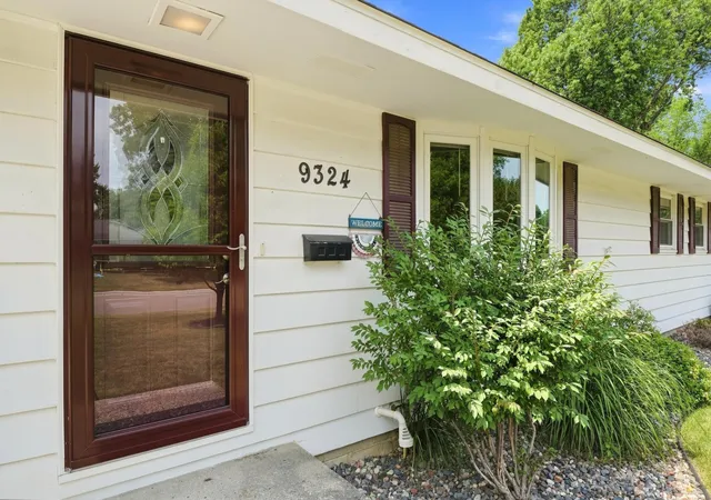 Photo 38 of Single family home for sale at 9324 10th Avenue S, Minneapolis, MN 55420 | MLS# 7161957 | Listing updated on 2026-10-27
