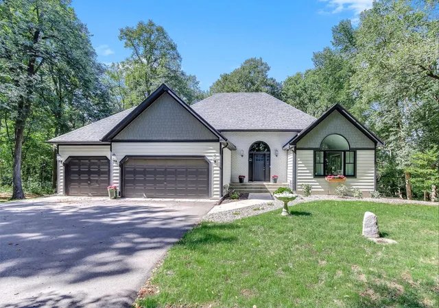 Single family home for sale at 7156 Granada Ave S, Cottage Grove, MN 55016 | MLS# 7161959