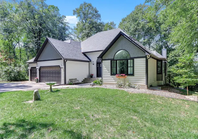 Photo 2 of Single family home for sale at 7156 Granada Ave S, Cottage Grove, MN 55016 | MLS# 7161959 | Listing updated on 2026-10-23