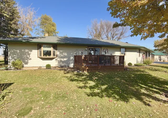 Photo 3 of Single family home for sale at 55926 State Hwy 19, Winthrop, MN 55396 | MLS# 7161975 | Listing updated on 2026-10-22
