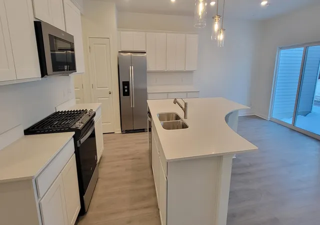 Photo 2 of Single family home for sale at 4789 Airlake Dr, Saint Paul, MN 55129 | MLS# 7161982 | Listing updated on 2026-10-20