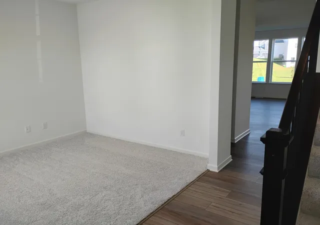 Photo 3 of Single family home for sale at 4602 Is Park Bay, Saint Paul, MN 55129 | MLS# 7161992 | Listing updated on 2026-10-20