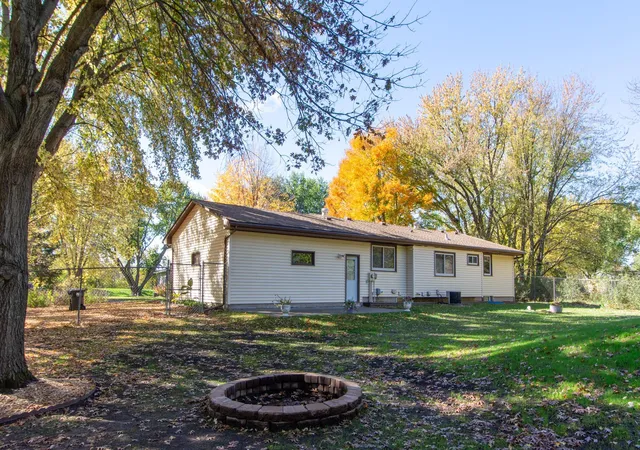 Photo 4 of Single family home for sale at 16541 Mankato St NE, Andover, MN 55304 | MLS# 7161993 | Listing updated on 2026-10-23