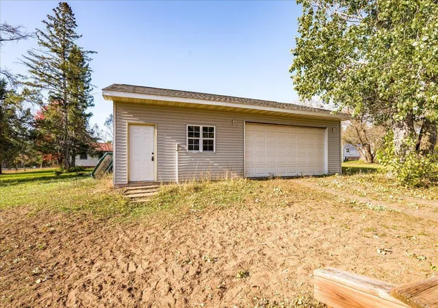 Photo 3 of Single family home for sale at 8953 Market St, Sturgeon Lake, MN 55783 | MLS# 7162041 | Listing updated on 2026-10-20