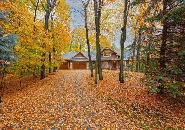 Photo 2 of Single family home for sale at 18600 Ridgewood Rd, Wayzata, MN 55391 | MLS# 7162095 | Listing updated on 2026-10-23