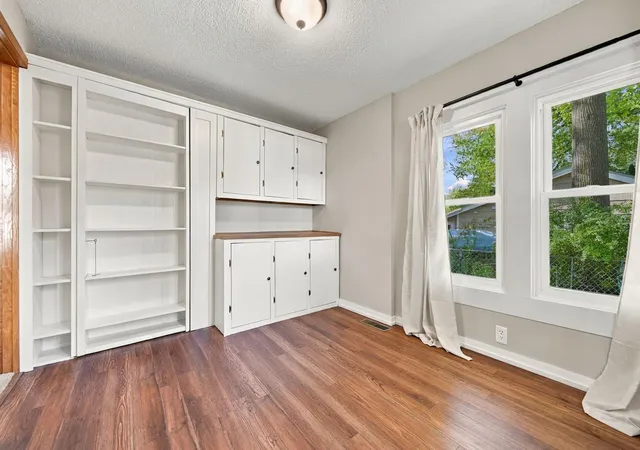 Photo 4 of Single family home for sale at 5340 Eagle St, Saint Paul, MN 55110 | MLS# 7162103 | Listing updated on 2026-10-23
