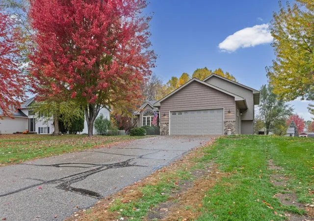 Photo 4 of Single family home for sale at 3109 201st Street W, Farmington, MN 55024 | MLS# 7162130 | Listing updated on 2026-10-29