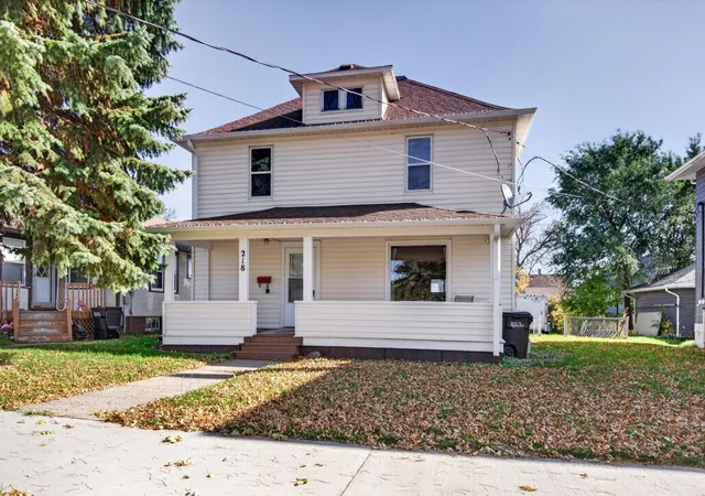 Photo 1 of Single family home for sale at 218 7th Avenue Nw, Valley City, ND 58072 | MLS# 7162134 | Listing updated on 2026-10-22