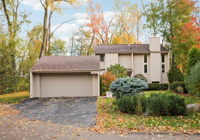Single family home for sale at 1880 Black Oaks Ln N, Minneapolis, MN 55447 | MLS# 7162181 | Listing updated on 2026-10-20