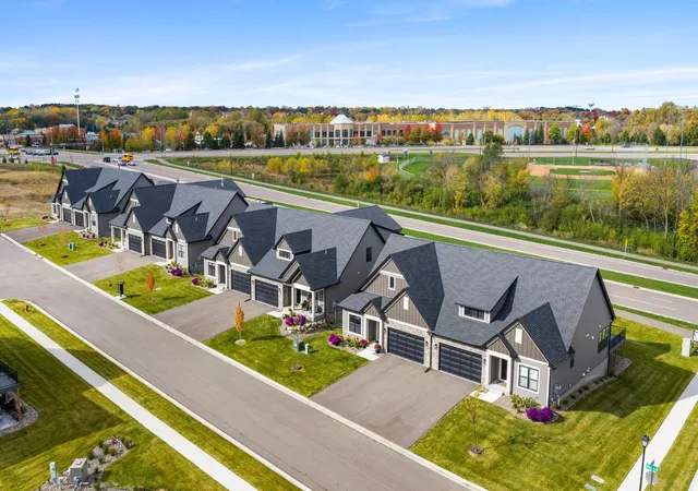 Photo 2 of Townhouse for sale at 18507 Ifton Way, Lakeville, MN 55044 | MLS# 7162202 | Listing updated on 2026-10-23