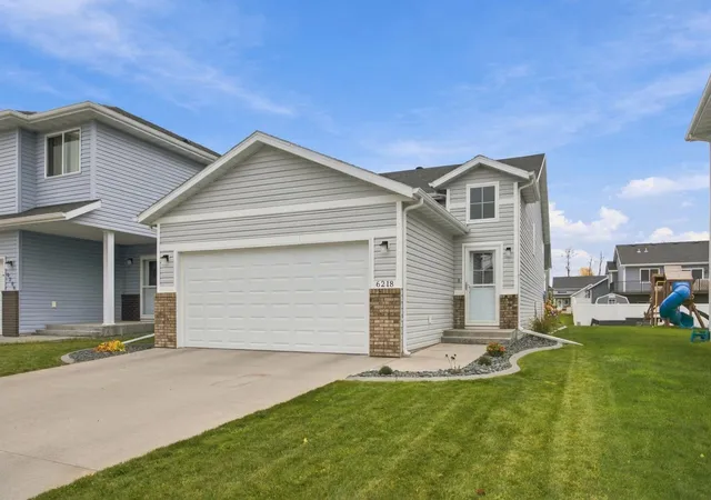 Photo 1 of Single family home for sale at 6218 61st Avenue S, Fargo, ND 58104 | MLS# 7162212 | Listing updated on 2026-10-21