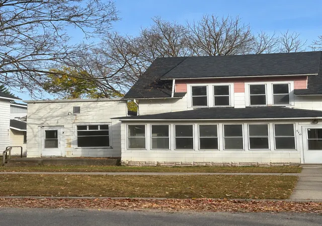Photo 1 of Multi family home for sale at 510 6th Street Nw, Faribault, MN 55021 | MLS# 7162219 | Listing updated on 2026-10-20