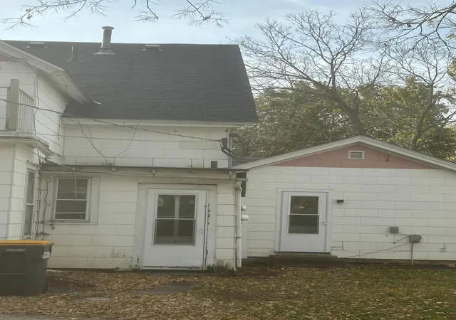 Photo 3 of Multi family home for sale at 510 6th Street Nw, Faribault, MN 55021 | MLS# 7162219 | Listing updated on 2026-10-20