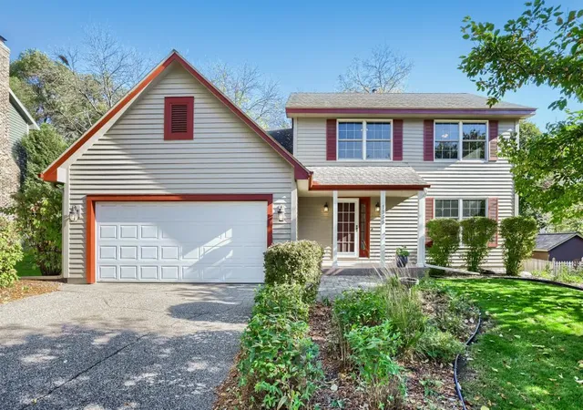 Single family home for sale at 1568 Ashbury Pl, Saint Paul, MN 55122 | MLS# 7162226