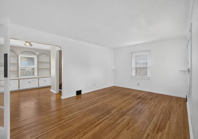 Photo 1 of Single family home for sale at 1701 4th Street E, Saint Paul, MN 55106 | MLS# 7162227 | Listing updated on 2026-10-20