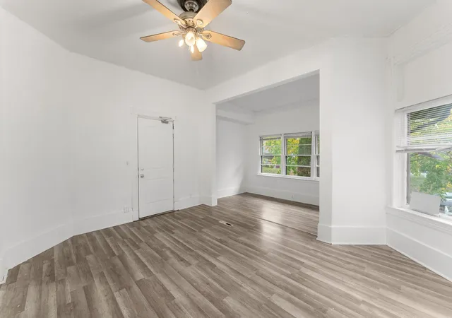 Photo 3 of House for sale at 822 Edmund Ave, Saint Paul, MN 55104 | MLS# 7162260 | Listing updated on 2026-10-31