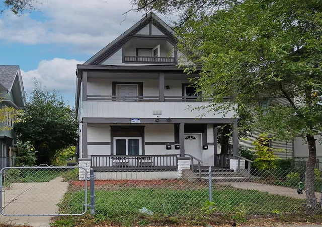 Photo 3 of House for sale at 3310 Chicago Ave, Minneapolis, MN 55407 | MLS# 7162268 | Listing updated on 2026-10-20