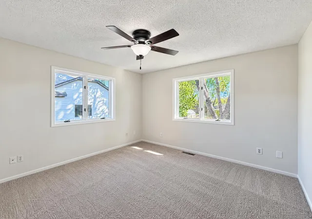 Photo 3 of Single family home for sale at 1122 Prairie Ct S, Shakopee, MN 55379 | MLS# 7162279 | Listing updated on 2026-10-20