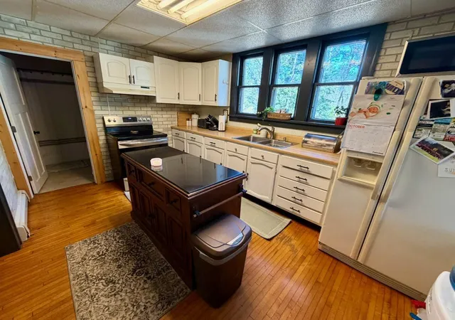 Photo 4 of Single family home for sale at 309 W Vermilion Dr, Cook, MN 55723 | MLS# 7162282 | Listing updated on 2026-10-20