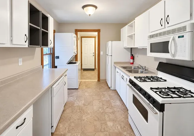 Photo 2 of Single family home for sale at 5533 32nd Avenue S, Minneapolis, MN 55417 | MLS# 7162290 | Listing updated on 2026-10-20