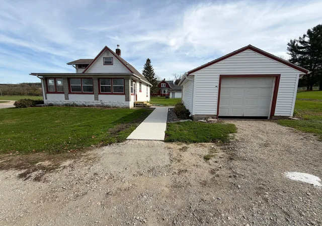 Photo 1 of Single family home for sale at 616 Fillmore St E, Preston, MN 55965 | MLS# 7162309 | Listing updated on 2026-10-22