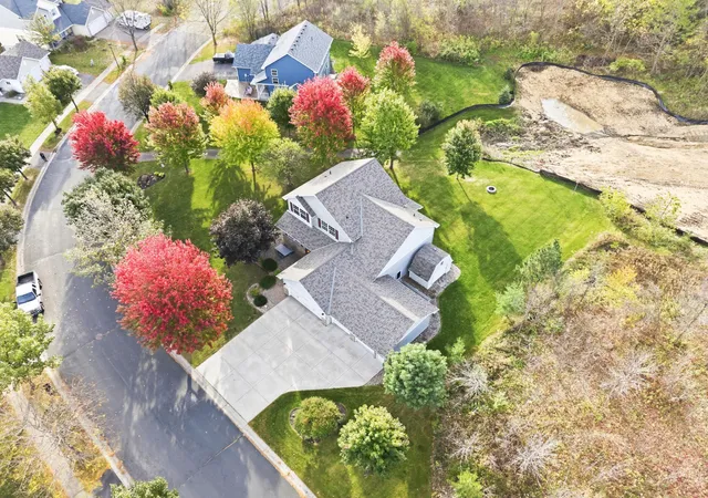 Photo 3 of Single family home for sale at 1613 Pinnacle Dr, Dundas, MN 55019 | MLS# 7162313 | Listing updated on 2026-10-21