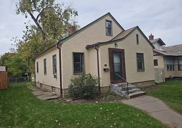 Photo 1 of Single family home for sale at 3815 Queen Ave N, Minneapolis, MN 55412 | MLS# 7162336 | Listing updated on 2026-10-29