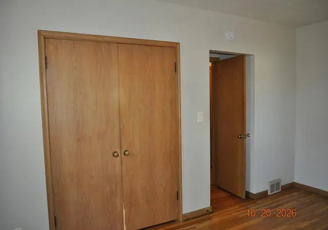 Photo 4 of Single family home for sale at 3918 Hayes St NE, Minneapolis, MN 55421 | MLS# 7162351 | Listing updated on 2026-10-21