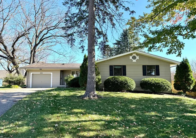 Photo 1 of Single family home for sale at 1211 Archibald Ct, Northfield, MN 55057 | MLS# 7162355 | Listing updated on 2026-10-22