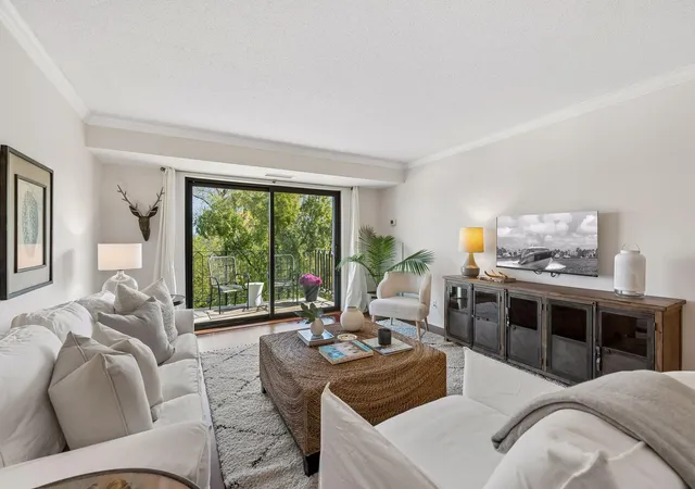 Photo 2 of Condo for sale at 3131 Excelsior Blvd #408, Minneapolis, MN 55416 | MLS# 7162373 | Listing updated on 2026-10-21