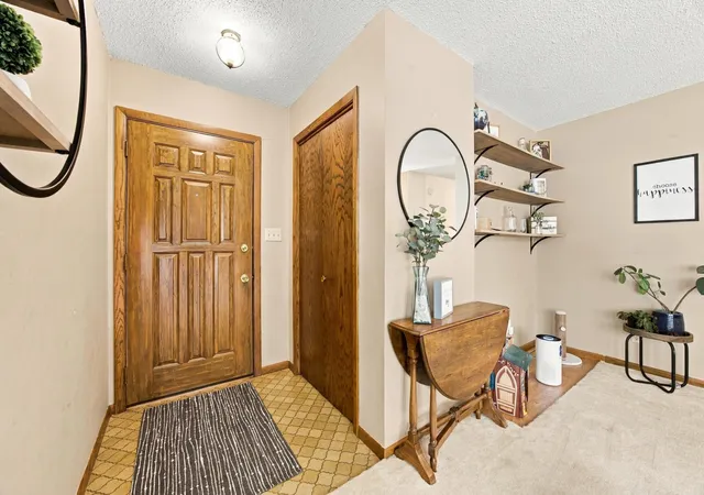 Photo 4 of Single family home for sale at 1911 18th Street S, Moorhead, MN 56560 | MLS# 7162375 | Listing updated on 2026-10-21