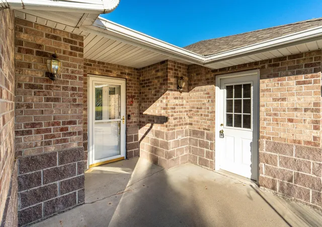 Photo 4 of Single family home for sale at 1961 Oakwood View, Fergus Falls, MN 56537 | MLS# 7162403 | Listing updated on 2026-10-21