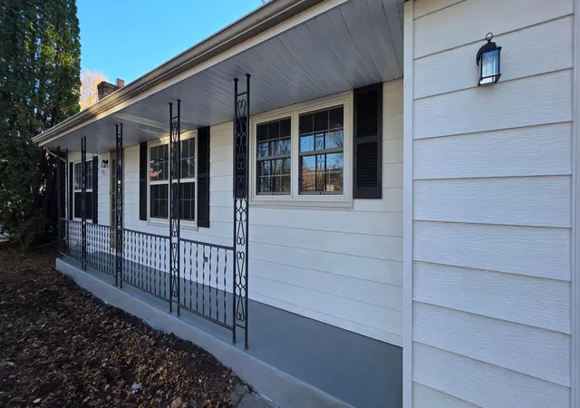 Photo 2 of Single family home for sale at 416 Highland Dr, Hibbing, MN 55746 | MLS# 7162412 | Listing updated on 2026-10-22
