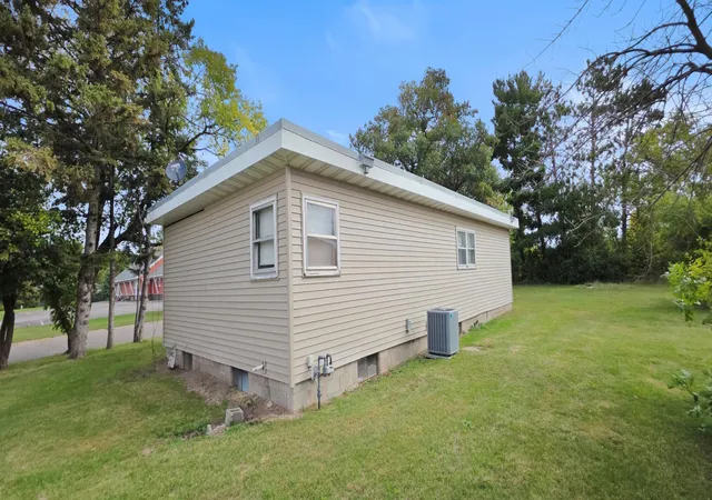 Photo 3 of Single family home for sale at 1200 3rd Avenue NE, Little Falls, MN 56345 | MLS# 7162413 | Listing updated on 2026-10-20