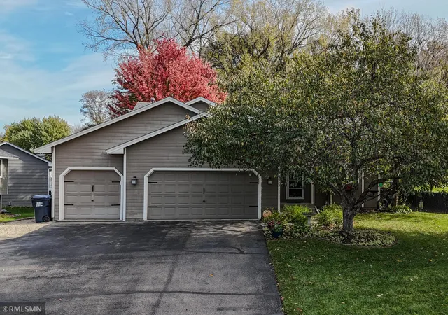 Photo 1 of Single family home for sale at 12933 Quentin Ave S, Savage, MN 55378 | MLS# 7162415 | Listing updated on 2026-10-23