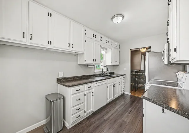 Photo 4 of Sale Pending at 6961 Clayton Ave, Inver Grove Heights, MN 55076 | MLS# 7162428 | Listing updated on 2026-10-22
