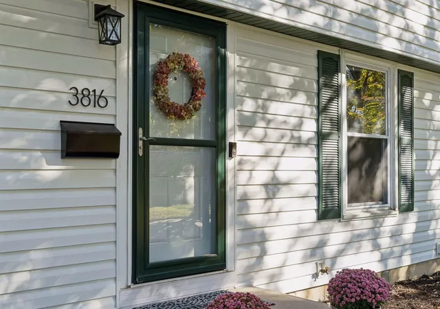 Photo 4 of Single family home for sale at 3816 Abbott Ave N, Minneapolis, MN 55422 | MLS# 7162439 | Listing updated on 2026-10-23