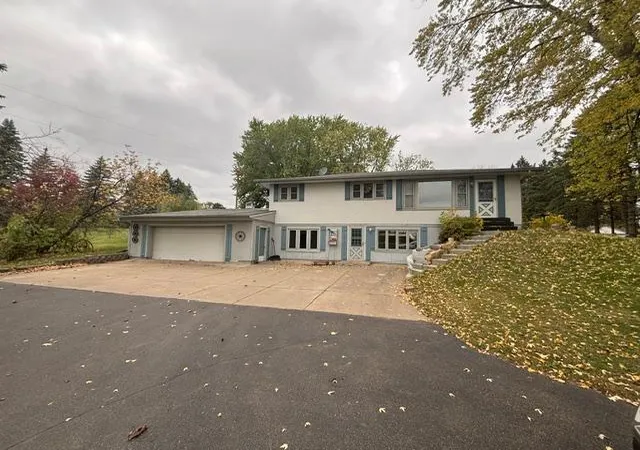 Photo 1 of Single family home for sale at 7668 Military Rd, Saint Paul, MN 55129 | MLS# 7162444 | Listing updated on 2026-10-21